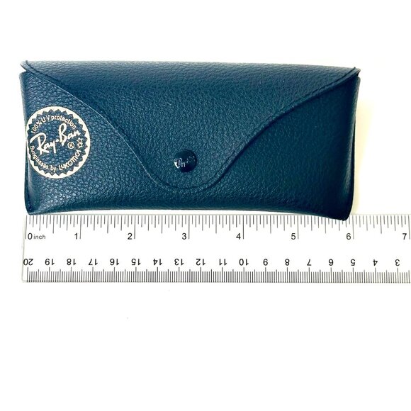 Ray-Ban Soft Black Pebbled Leather Case W/Branded Cleaning Cloth - CASE ONLY - Picture 2 of 8